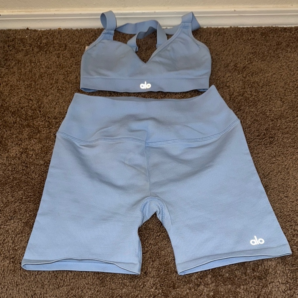 ALO Yoga Blue Athletic Set